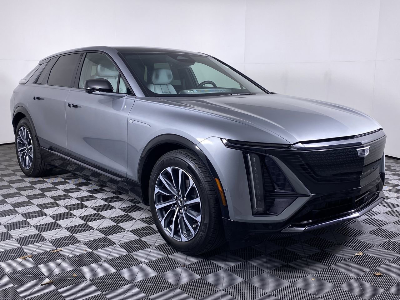 Certified 2024 Cadillac Lyriq Sport AWD/4WD image 40