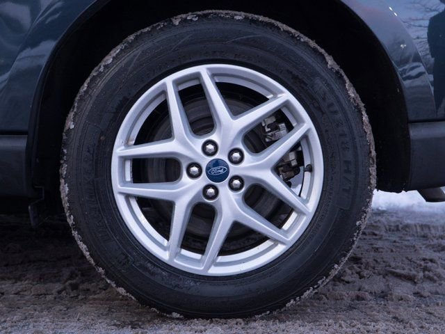 Used 2022 Ford Edge SEL image 13