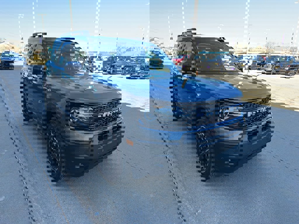 New 2025 Ford Bronco Sport Outer Banks w/ Outer Banks Tech Package+ image 2