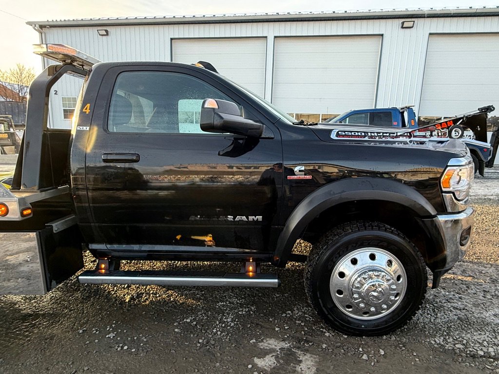 Used 2022 RAM 5500 SLT w/ Quick Order Package 2YG SLT AWD/4WD image 5
