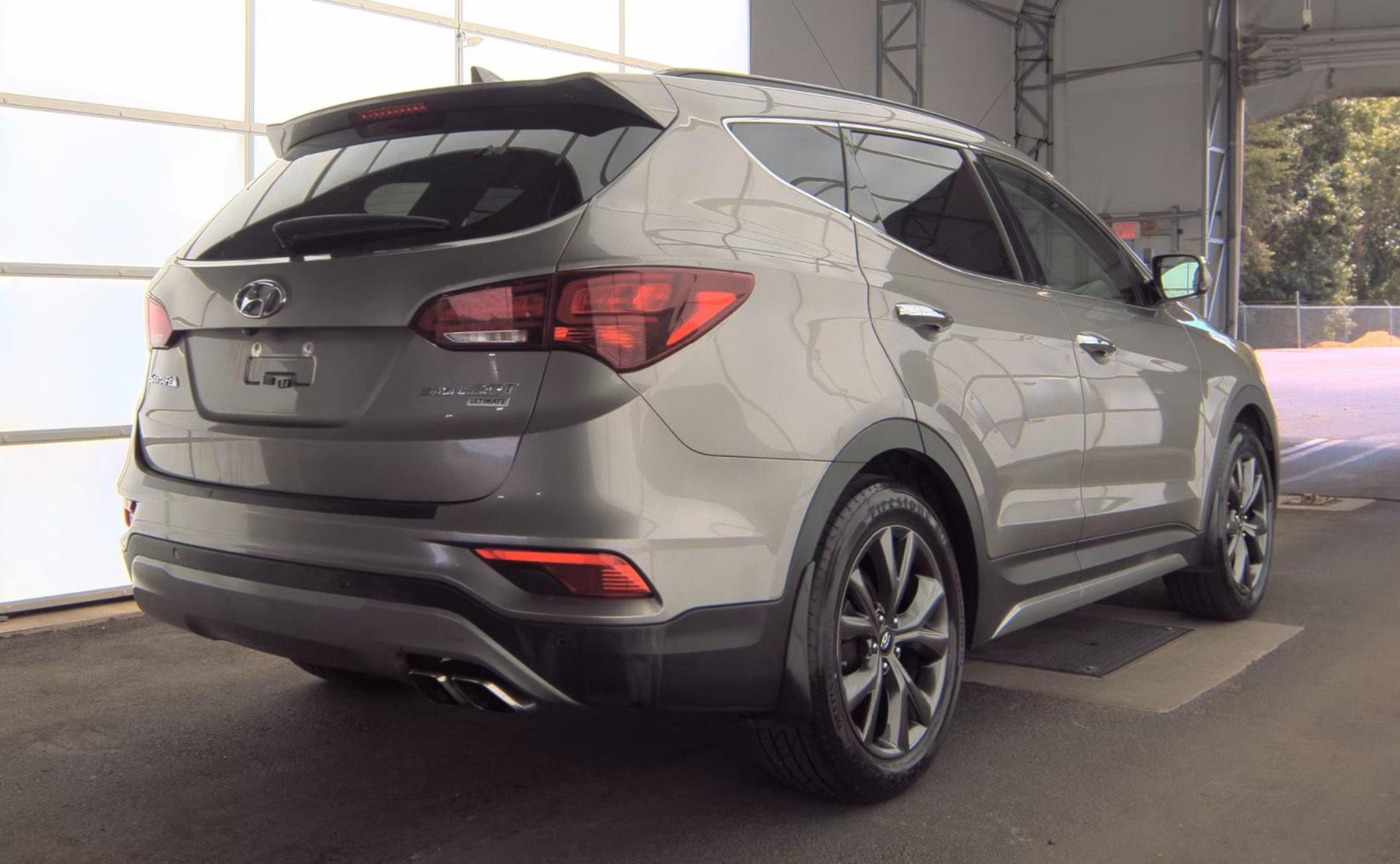 Used 2017 Hyundai Santa Fe Sport w/ 2.0T Ultimate Tech Package 05 FWD image 5