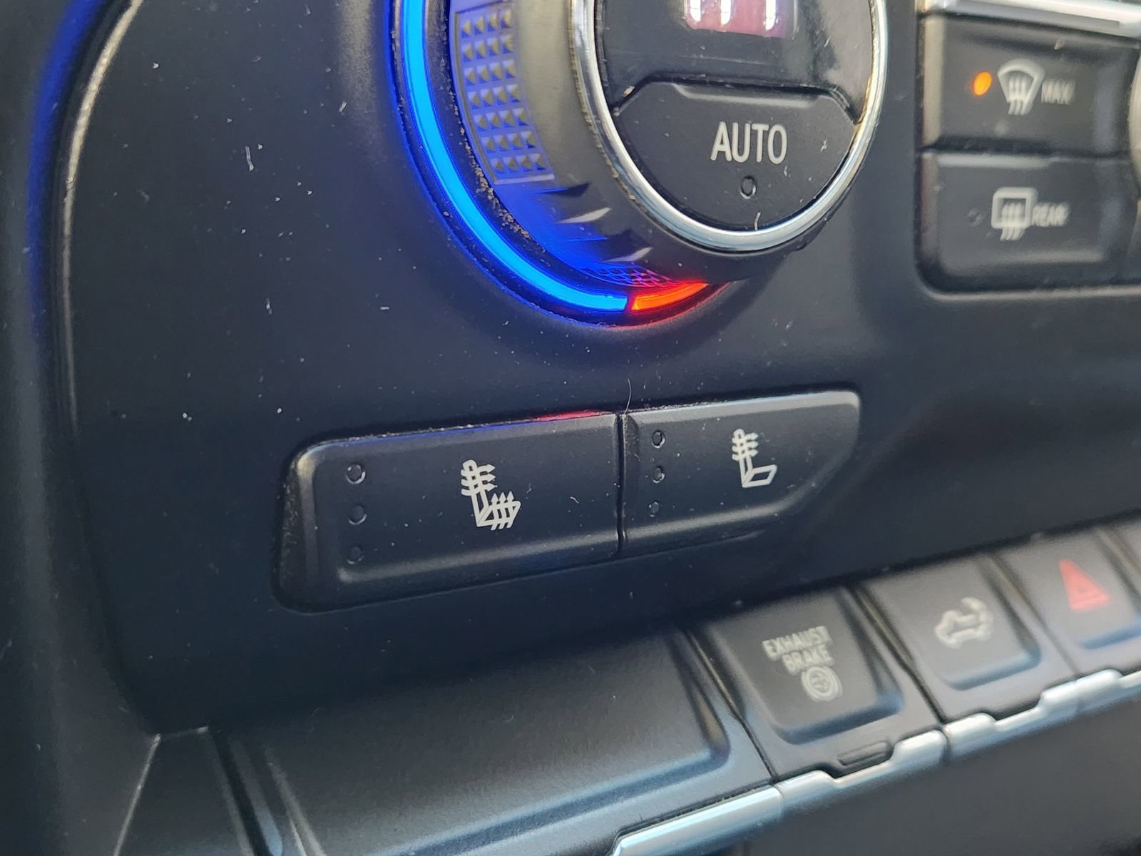 Used 2023 Chevrolet Silverado 2500 LT w/ Convenience Package image 23