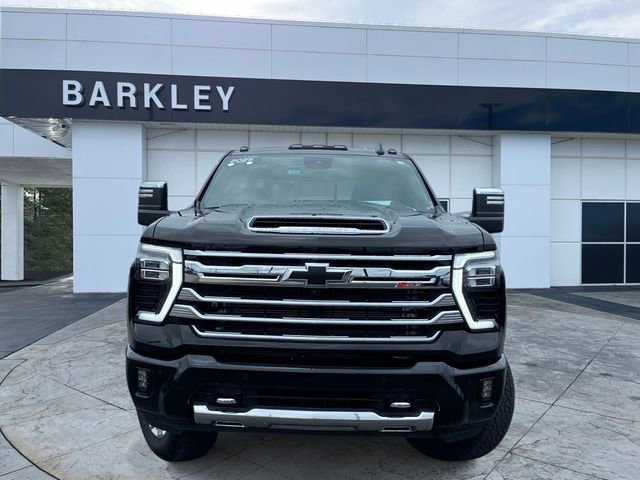 Certified 2025 Chevrolet Silverado 2500 High Country w/ High Country Premium Package AWD/4WD image 8