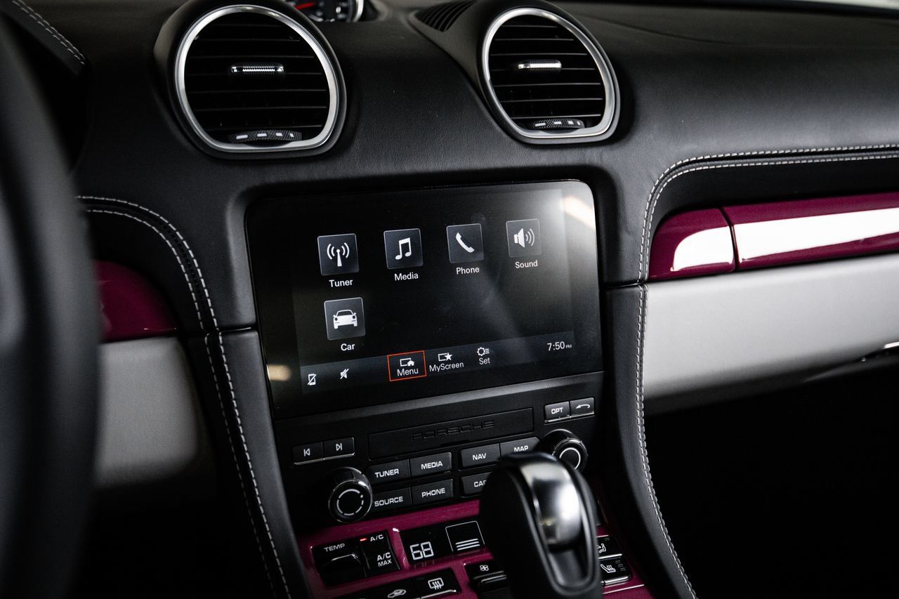 New 2025 Porsche 718 Cayman RWD image 18