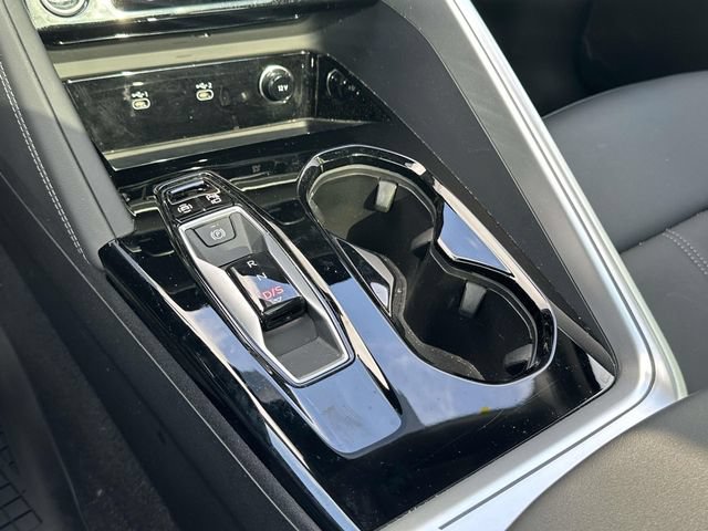 Certified 2025 Audi Q5 Premium w/ Convenience Package AWD/4WD image 32