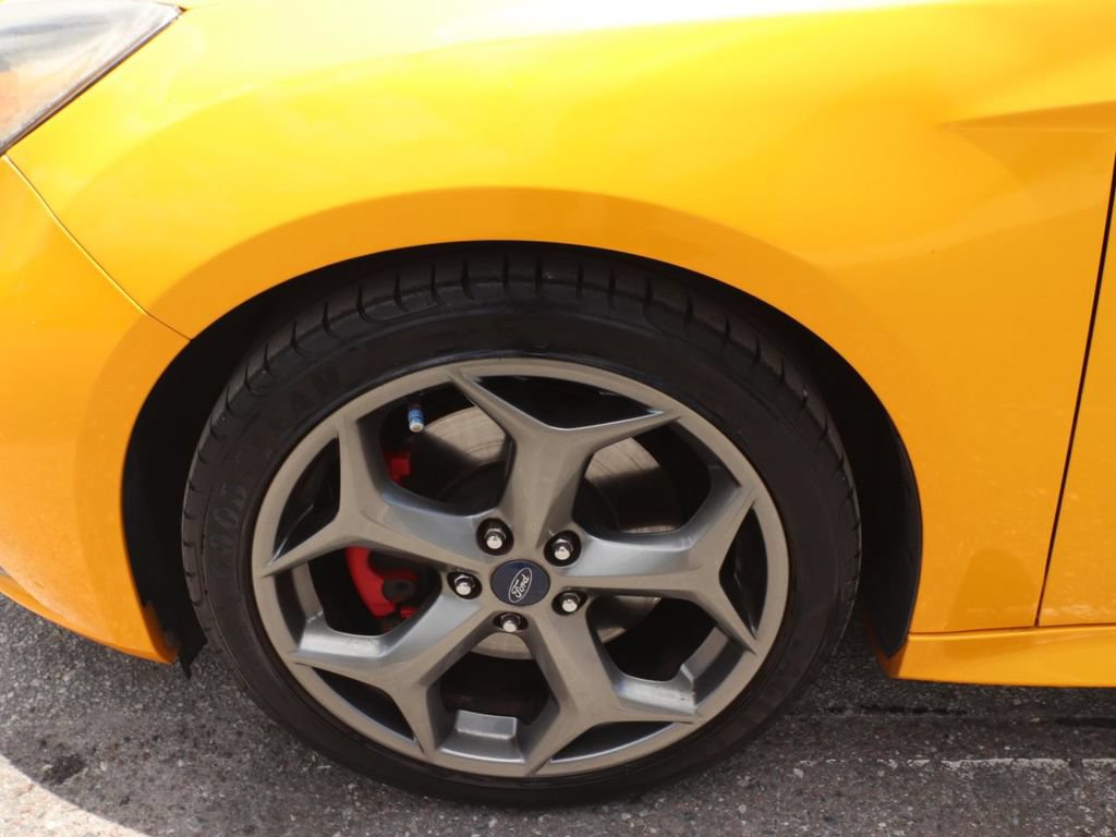 Used 2014 Ford Focus ST w/ Equipment Group 202A FWD image 14