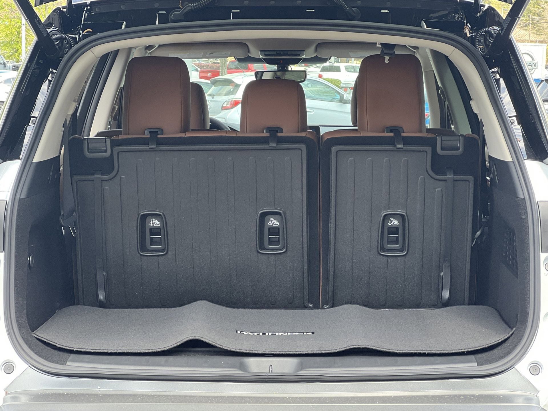New 2026 Nissan Pathfinder Platinum image 23