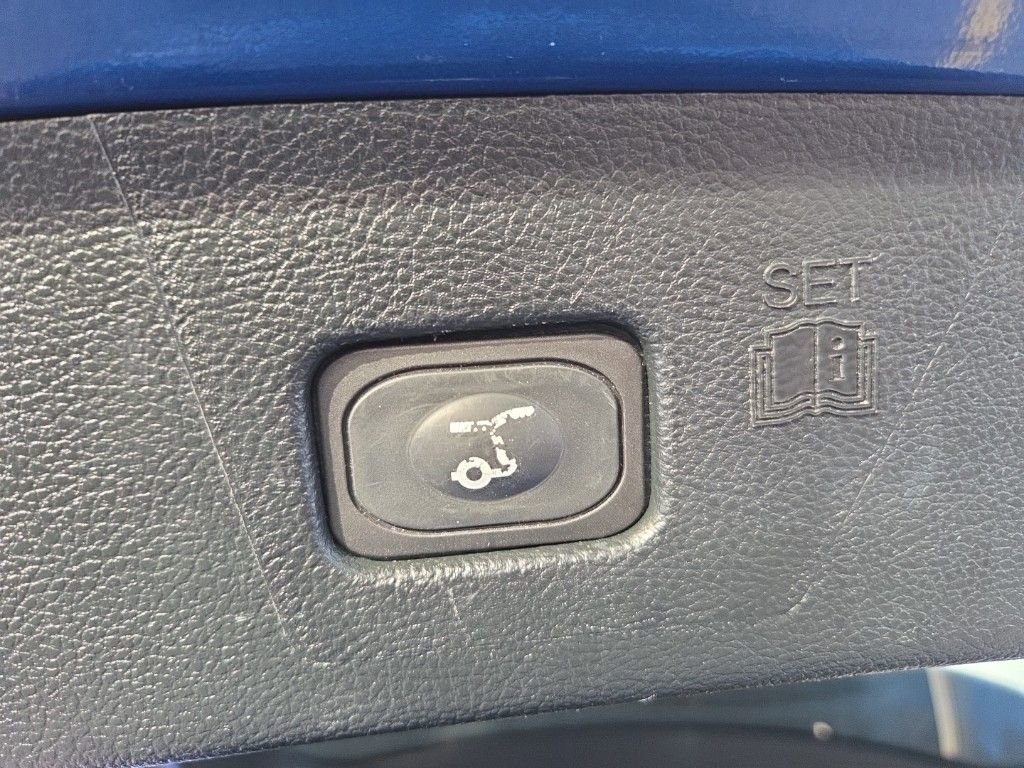 Used 2022 Ford Edge SEL w/ Convenience Package image 10