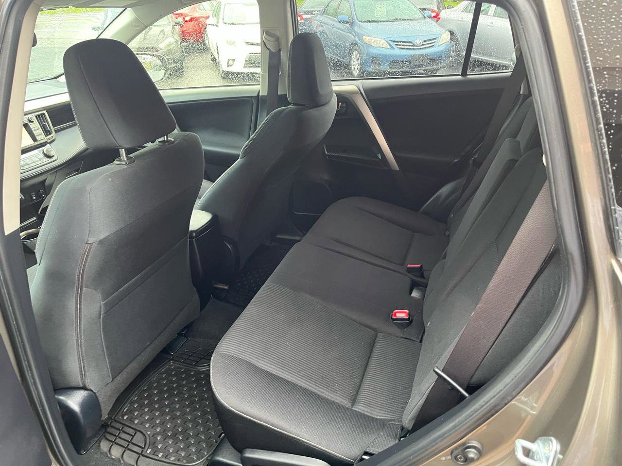 Used 2013 Toyota RAV4 XLE AWD/4WD image 21