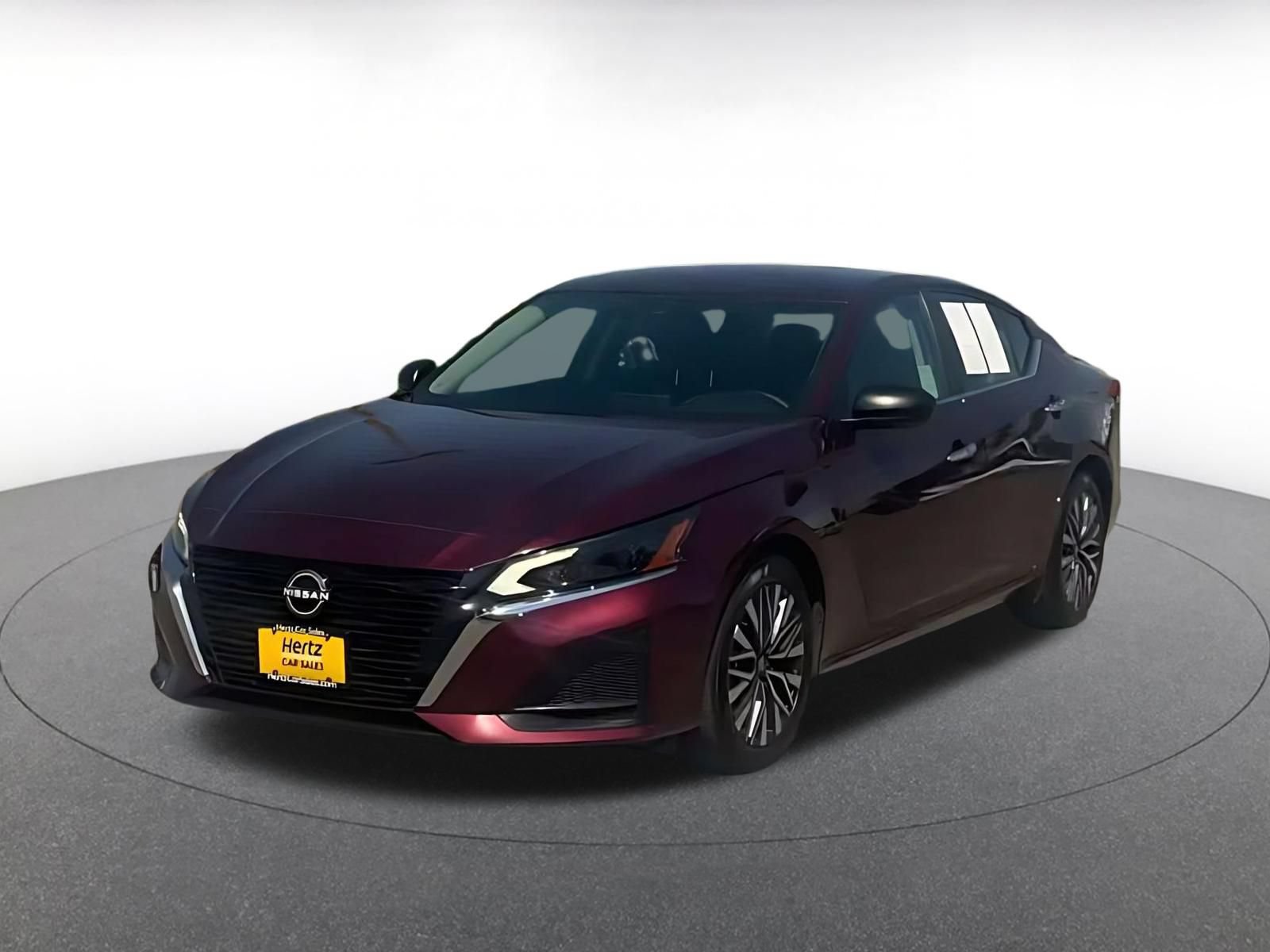 Used 2025 Nissan Altima 2.5 SV FWD image 4