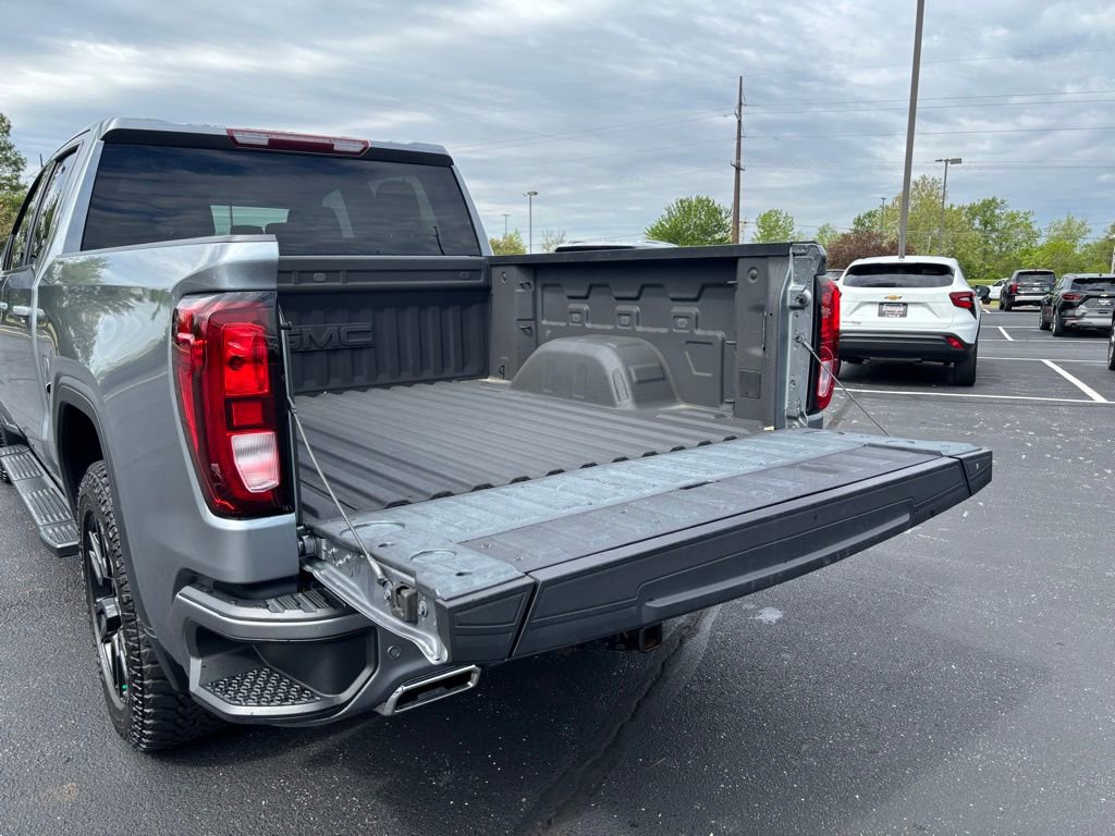 Used 2022 GMC Sierra 1500 Elevation w/ Driver Alert Package I AWD/4WD image 19