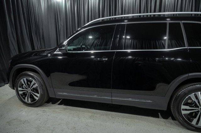 New 2025 Mercedes-Benz GLB 250 4MATIC image 5