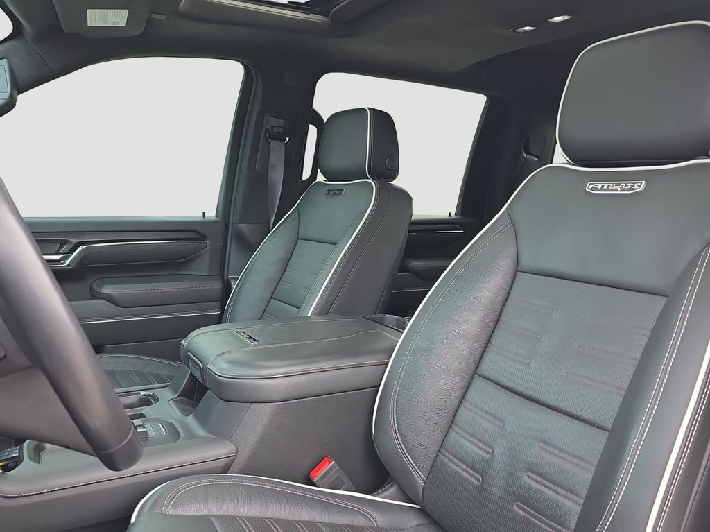 Used 2024 GMC Sierra 2500 AT4X AWD/4WD image 7