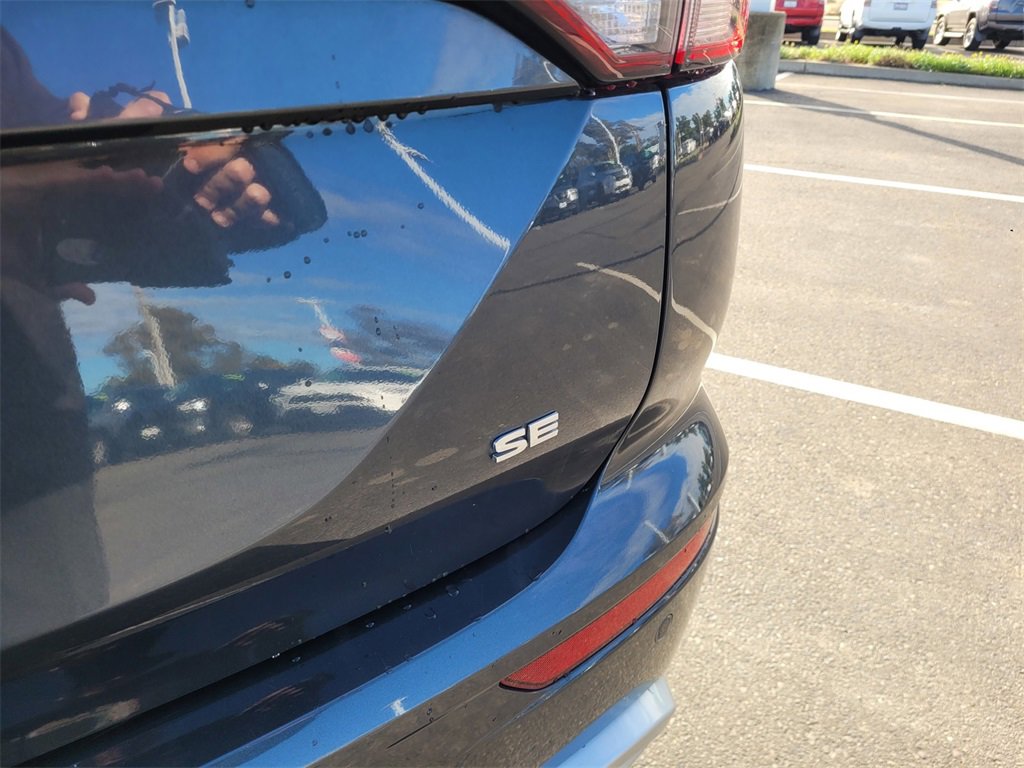 Used 2024 Mitsubishi Outlander SE image 7