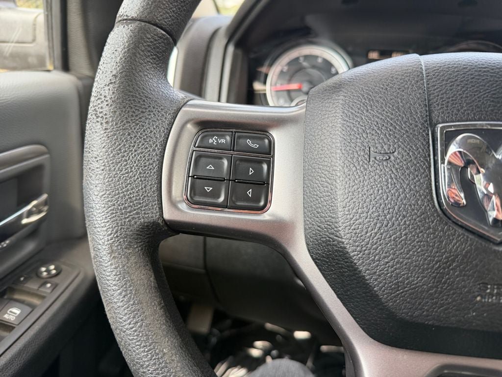 Used 2022 RAM 1500 Classic SLT AWD/4WD image 15