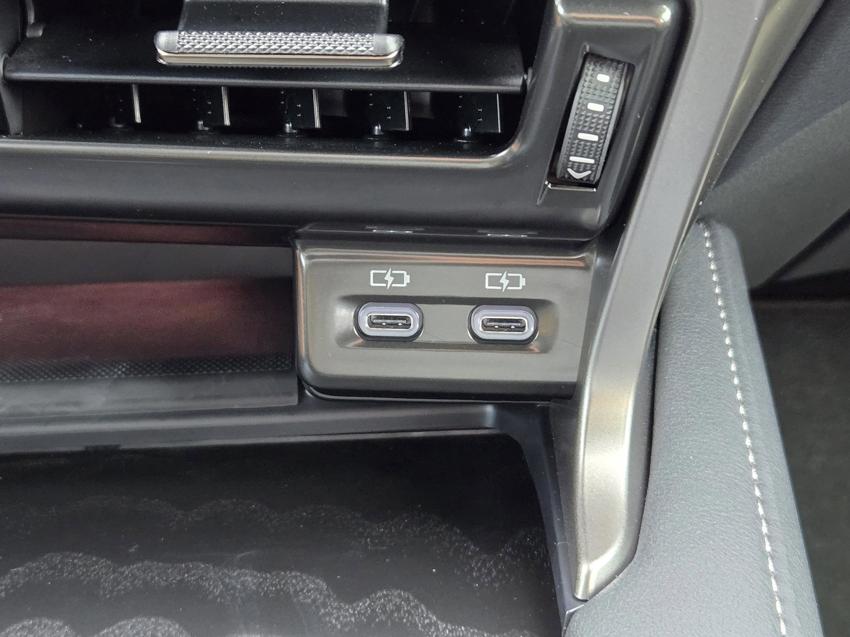 Certified 2026 Lexus RX 450h AWD w/ Convenience Package image 17