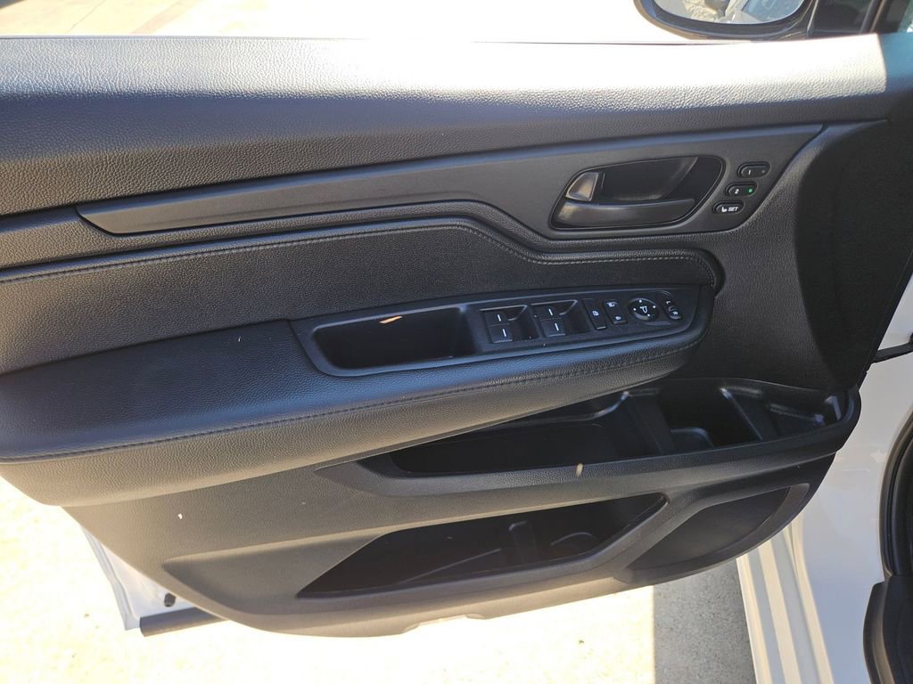 Used 2025 Honda Odyssey Sport-L image 14
