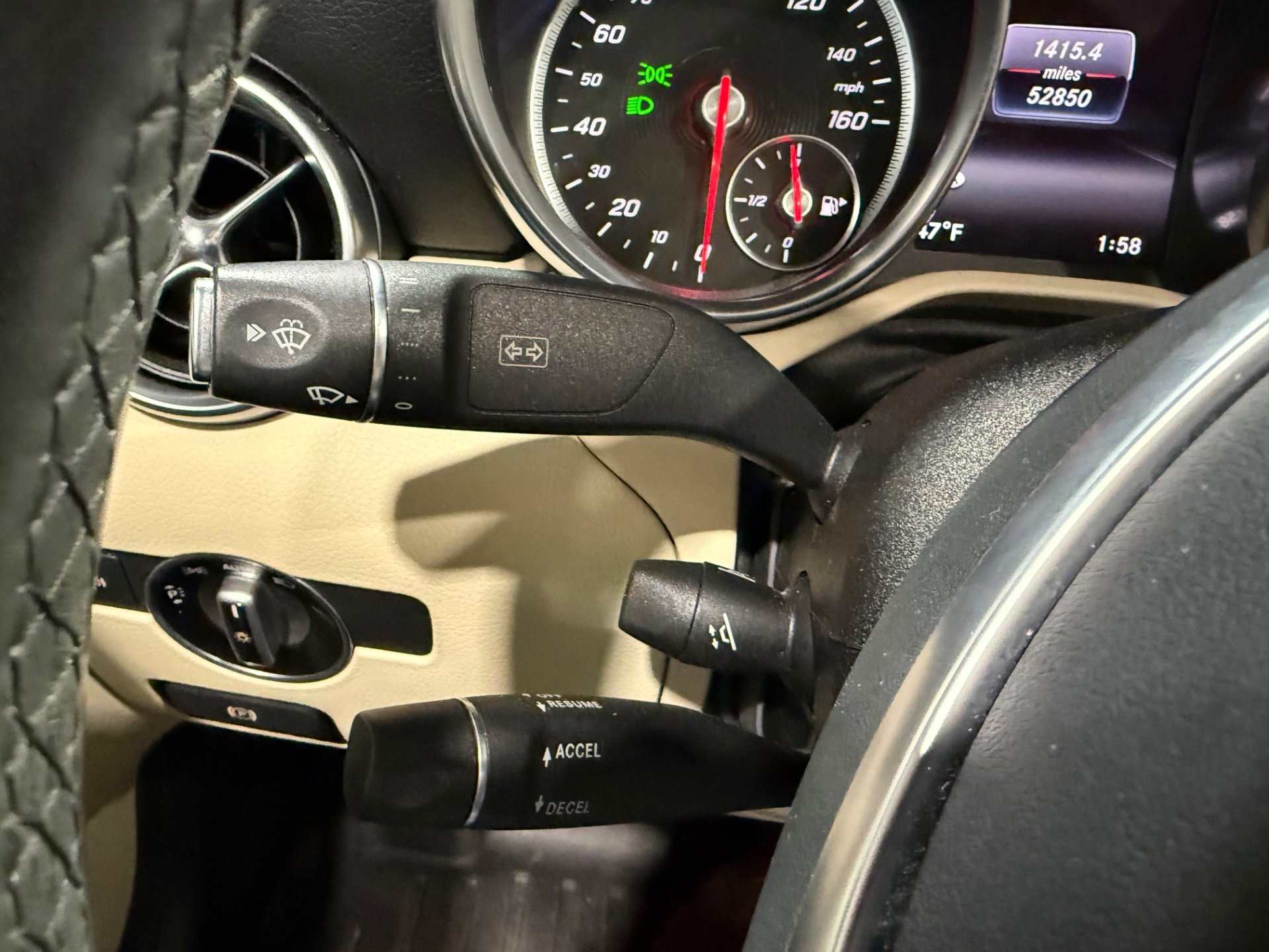 Used 2017 Mercedes-Benz SLC 300 w/ Premium 2 Package image 33