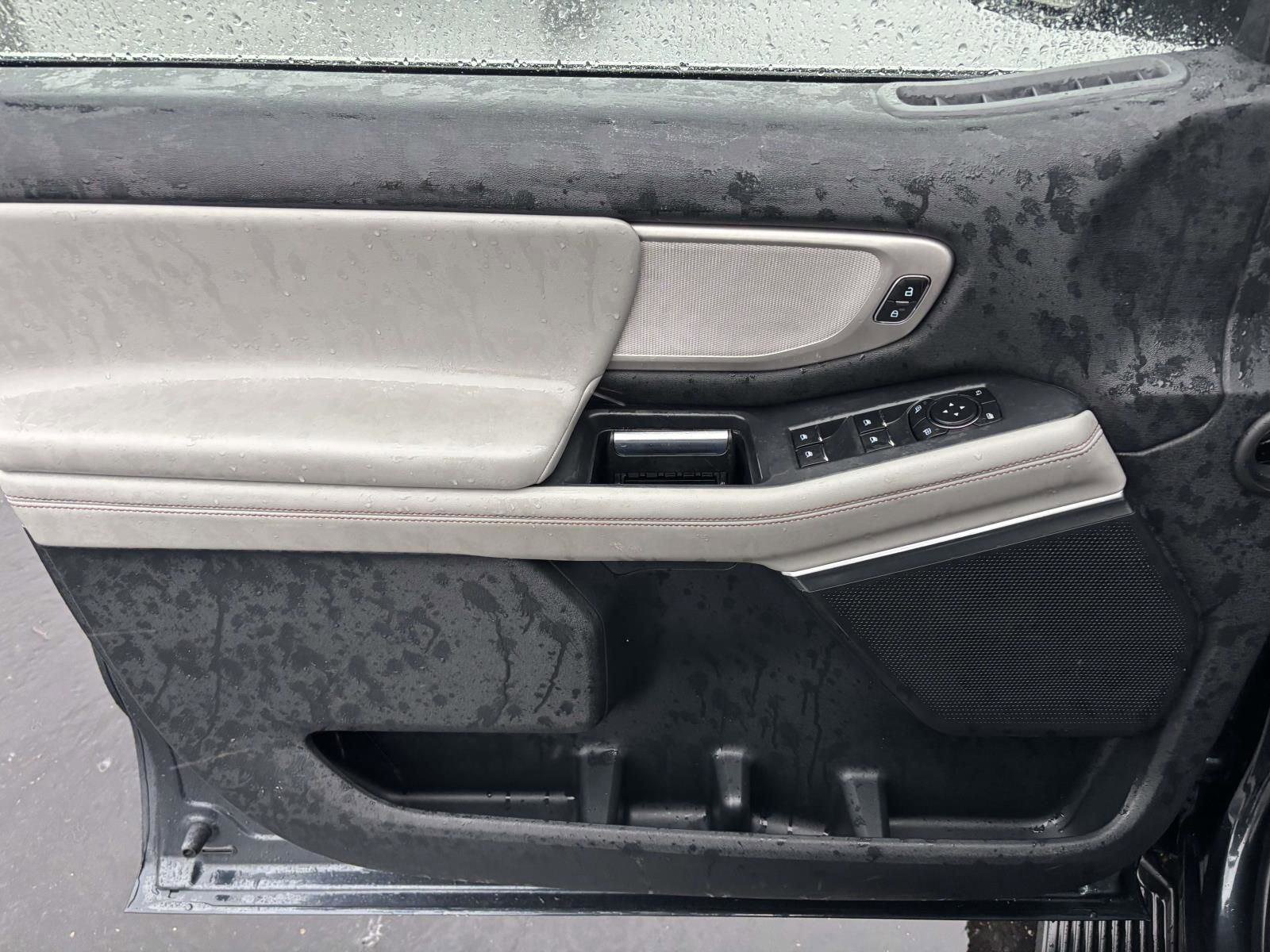 Used 2025 Ford Expedition Max Active AWD/4WD image 13