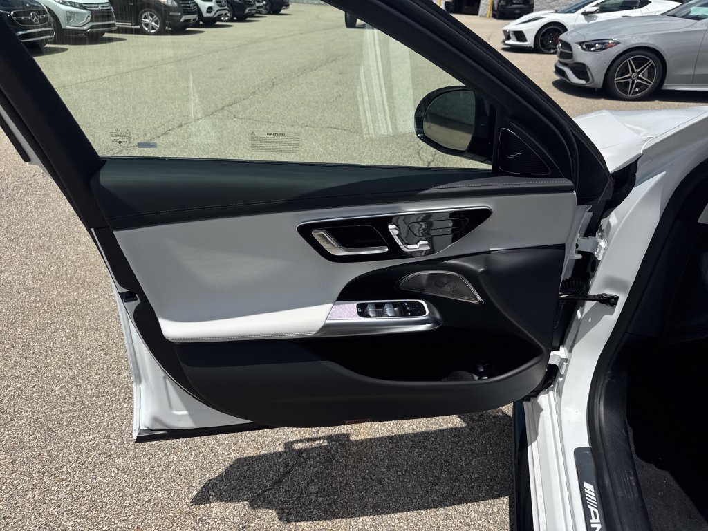 New 2026 Mercedes-Benz E 53 AMG e 4MATIC Sedan image 11