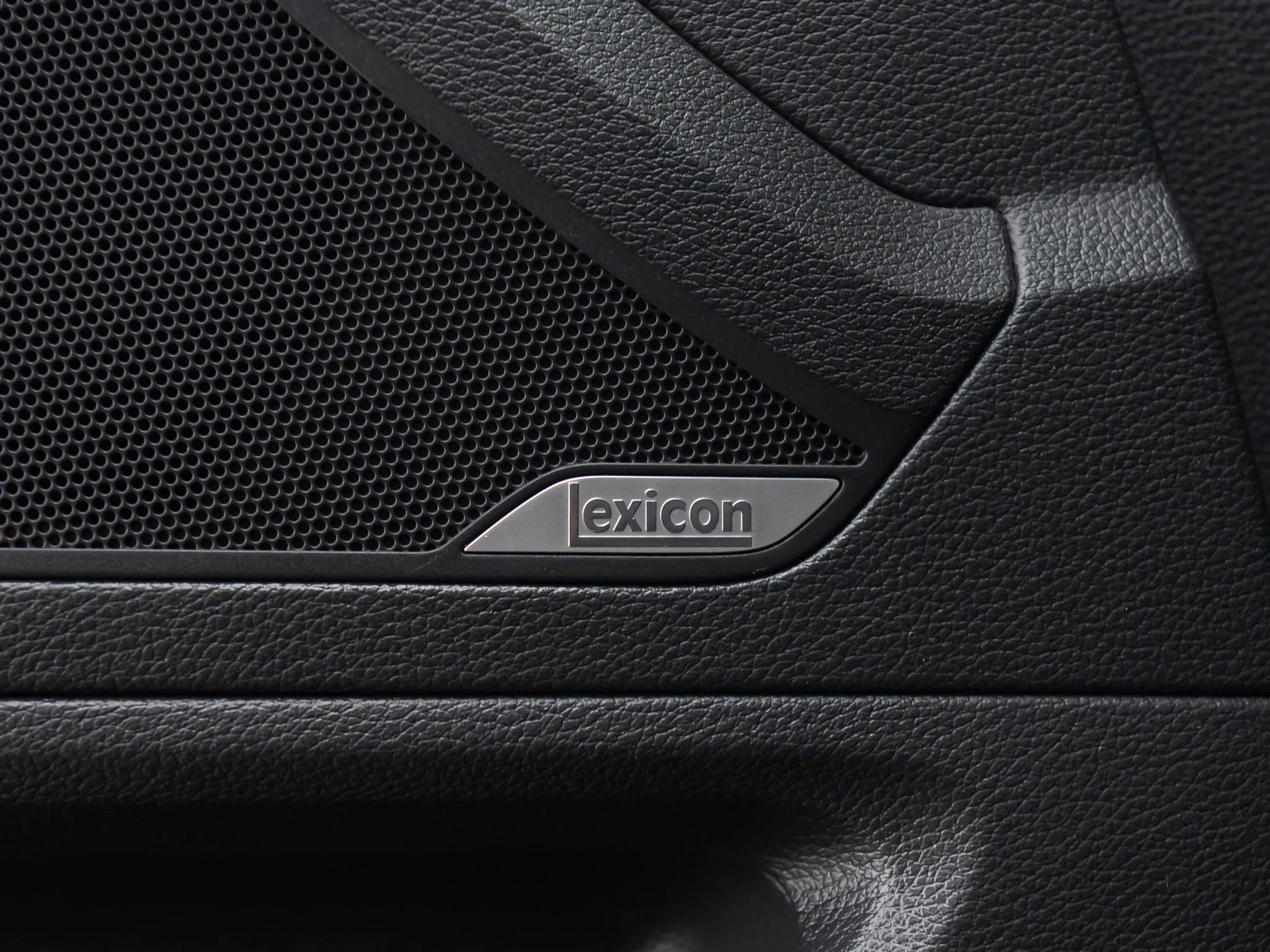 Used 2015 Hyundai Genesis 3.8 w/ Option Group 04 image 46