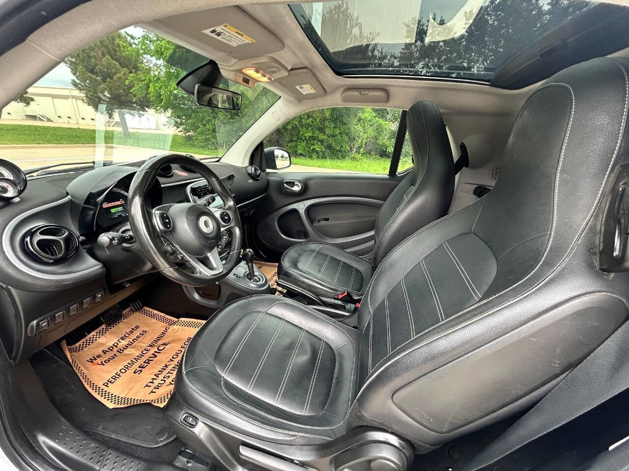 Used 2017 smart fortwo electric drive image 12