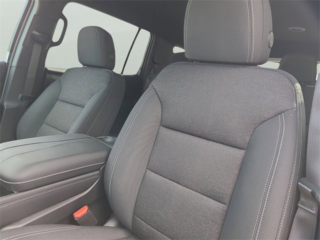 New 2026 Chevrolet Traverse LT w/ Midnight/Sport Edition image 24