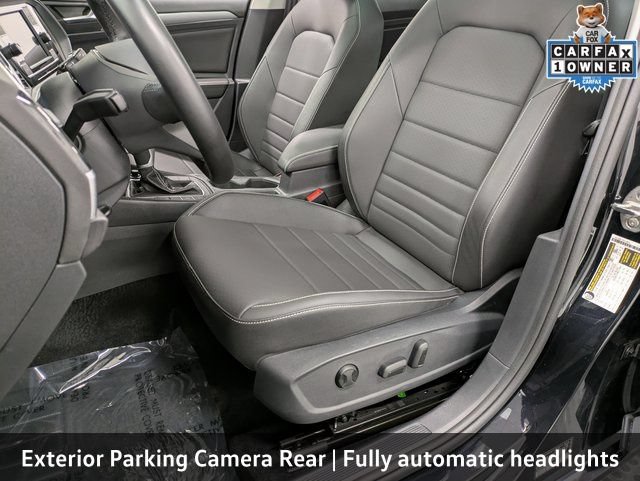 Used 2024 Volkswagen Jetta SE w/ Panoramic Sunroof Package FWD image 14