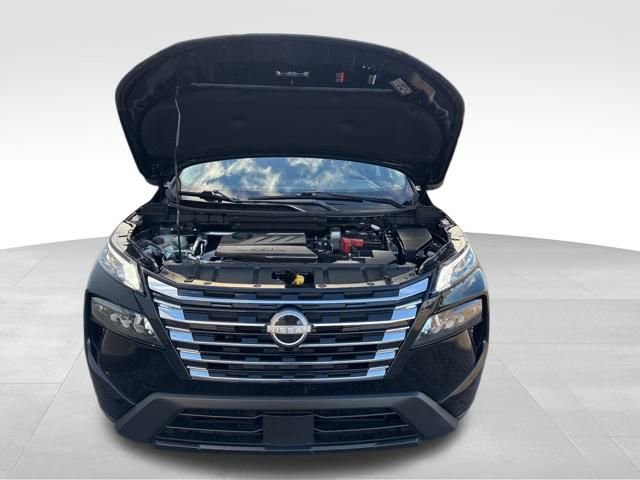 Used 2025 Nissan Rogue SV w/ SV Premium Package image 36
