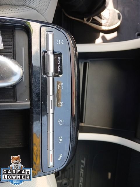 Used 2025 Hyundai Tucson Limited AWD/4WD image 30