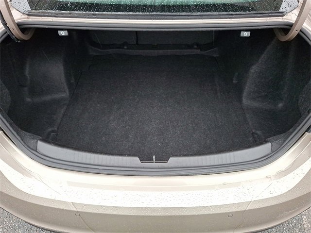 Used 2024 Chevrolet Malibu LT image 23