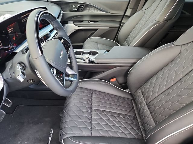 New 2026 Cadillac Lyriq V AWD/4WD image 10