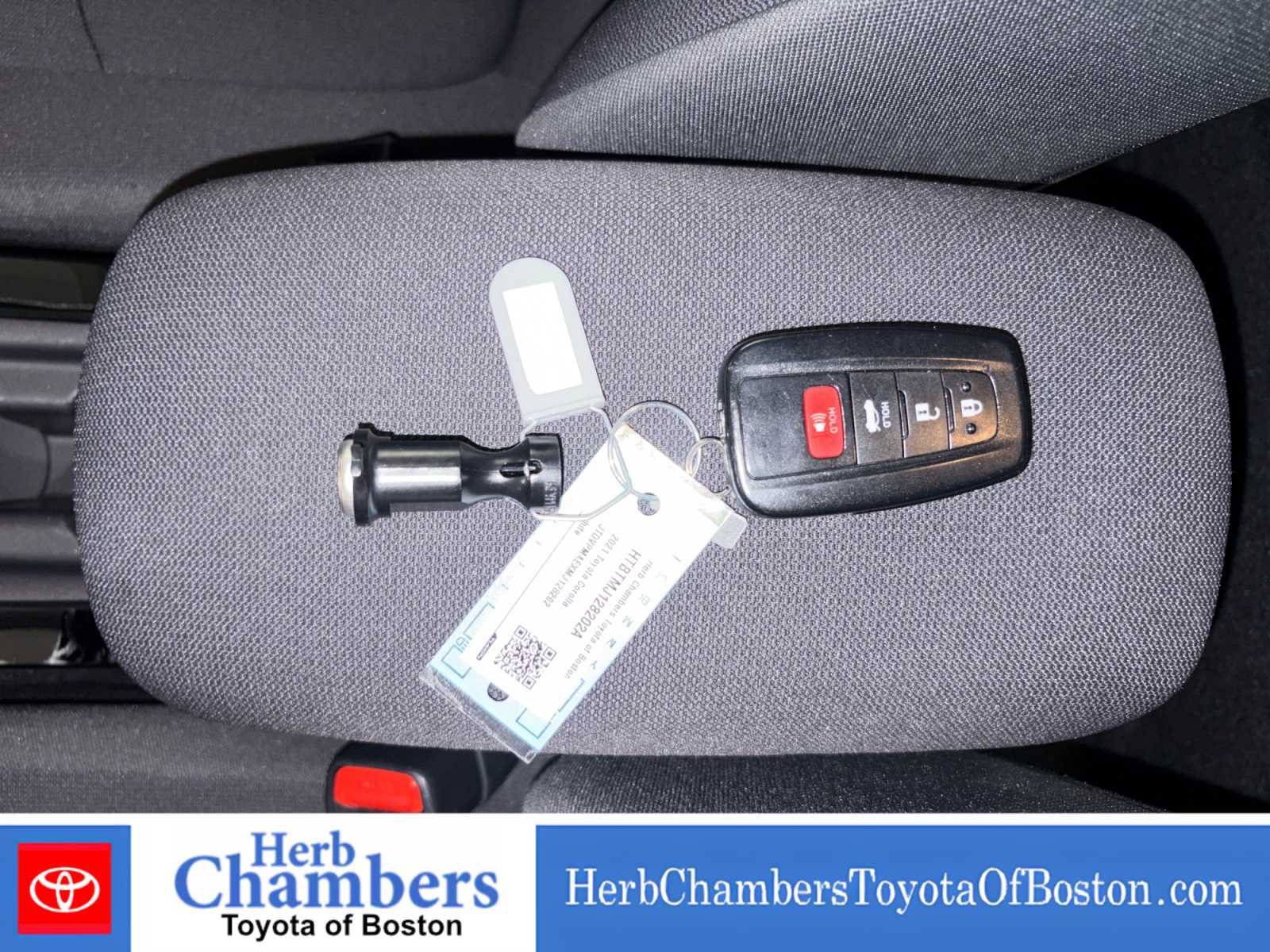 Used 2021 Toyota Corolla LE w/ LE Convenience Package FWD image 9
