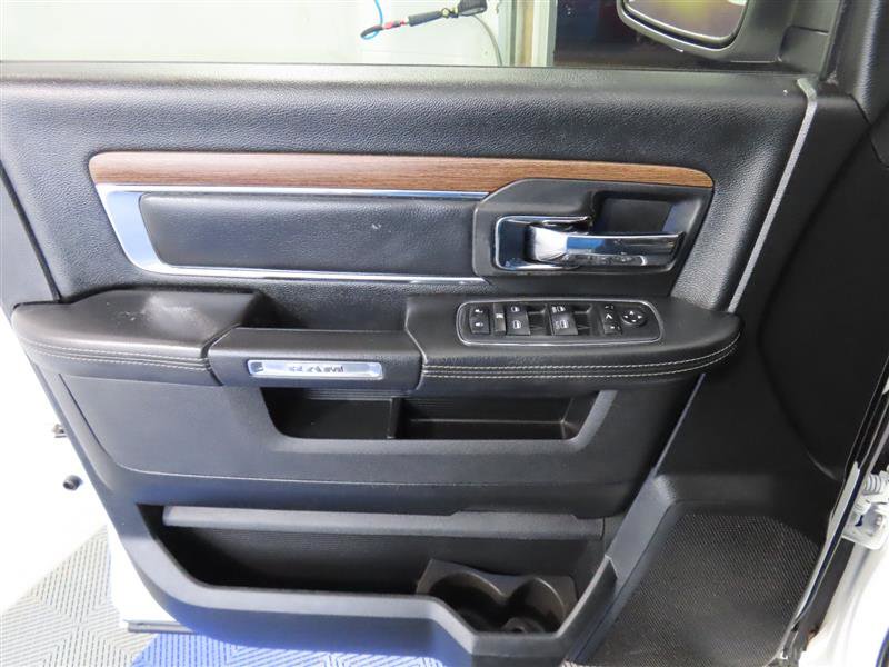 Used 2017 RAM 1500 Laramie image 15