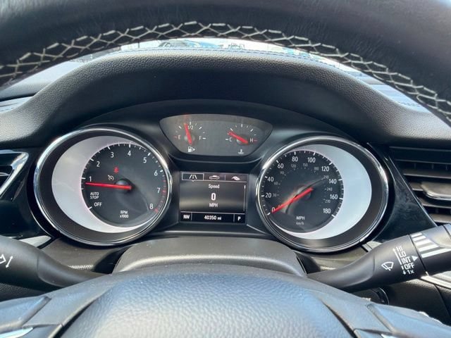 Used 2019 Buick Regal Preferred FWD image 16