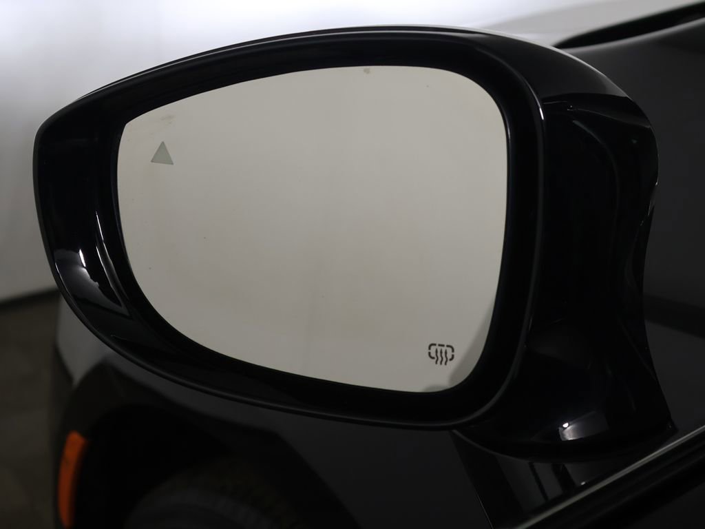 Used 2025 Chrysler Pacifica Select FWD image 33