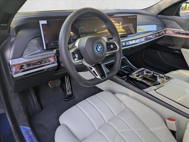 New 2026 BMW 750e xDrive w/ Executive Package image 3
