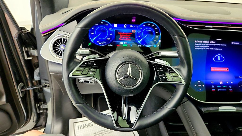 Used 2023 Mercedes-Benz EQS 580 4MATIC SUV image 13