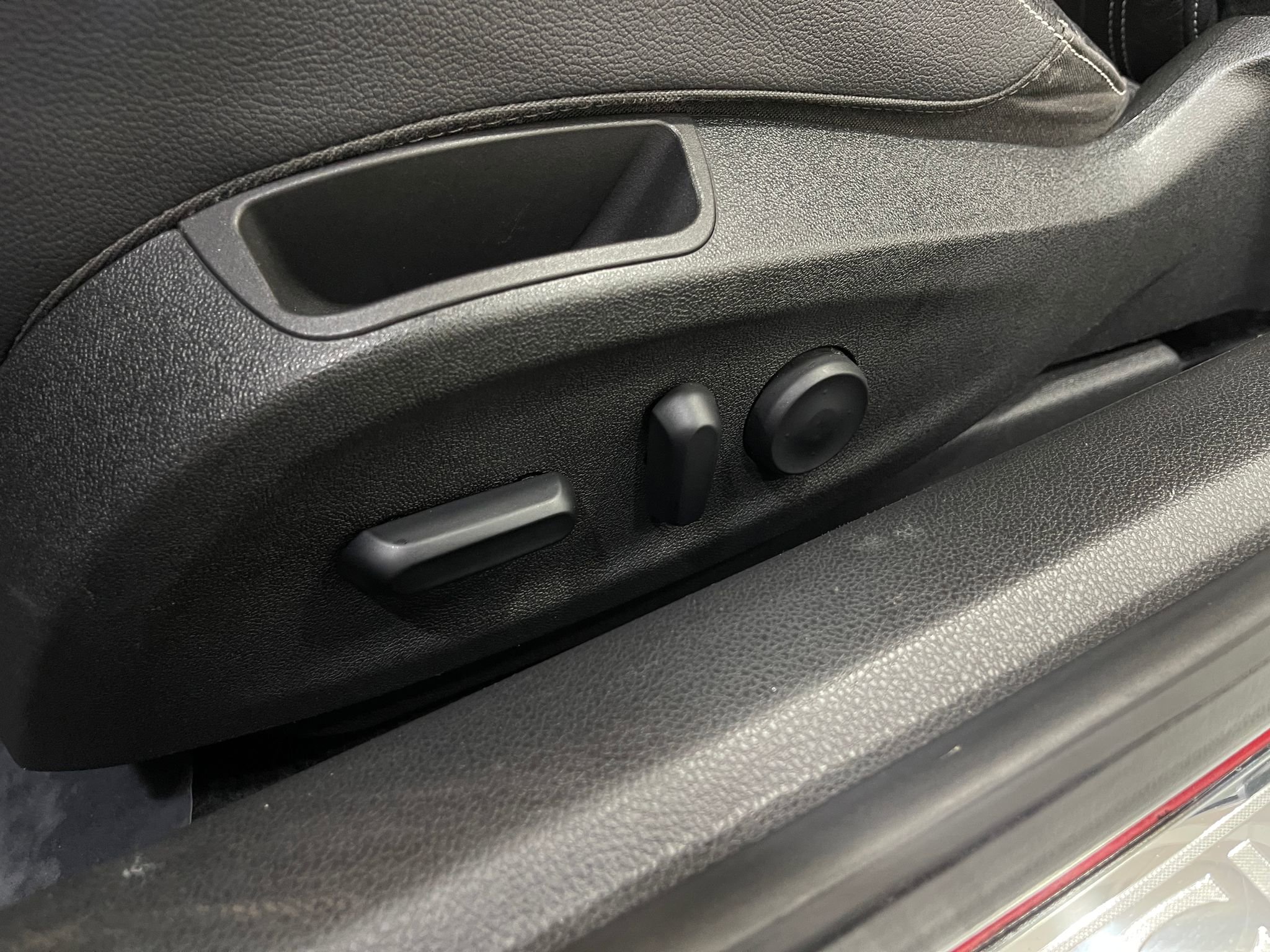 Used 2019 Buick Cascada Sport Touring image 15