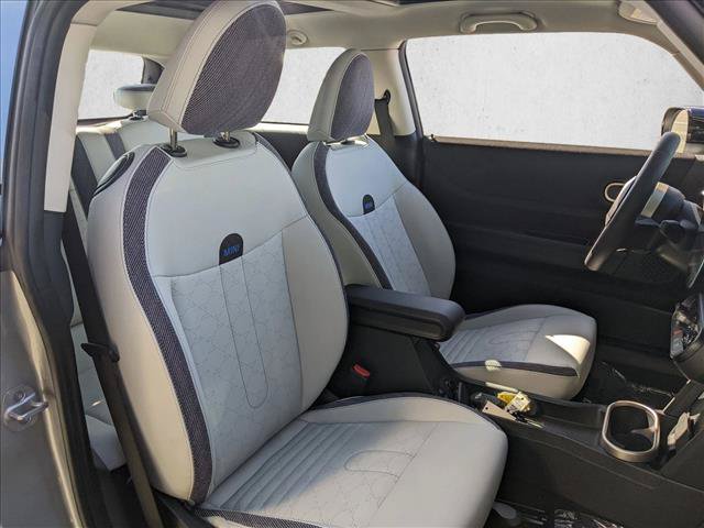 Certified 2025 MINI Cooper 2-Door Hardtop FWD image 19