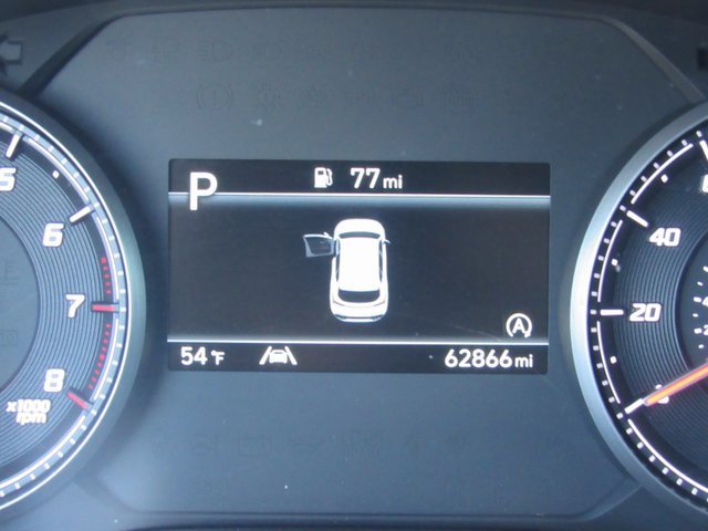 Used 2023 Hyundai Santa Fe SEL image 2