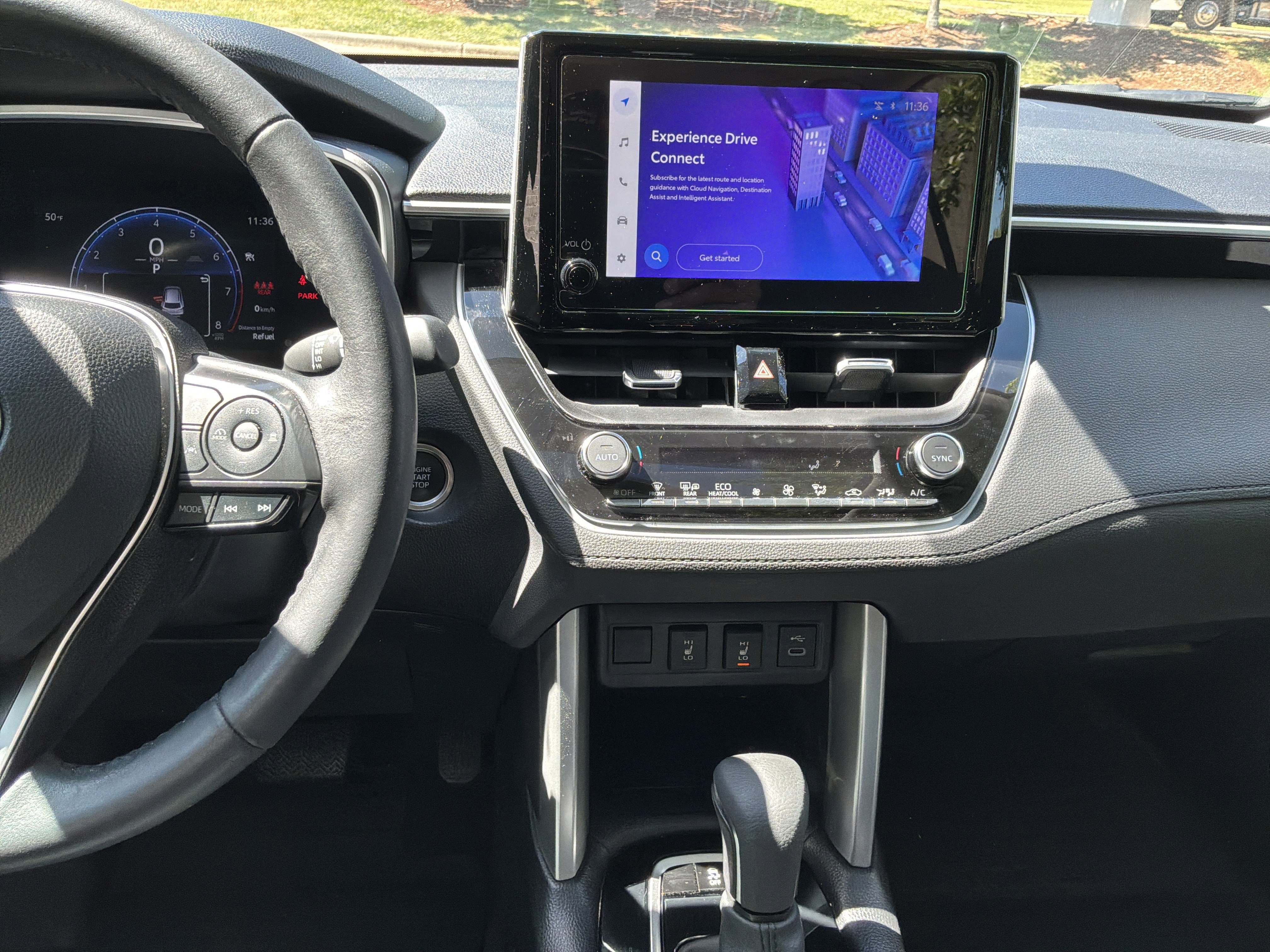 Used 2023 Toyota Corolla Cross XLE w/ Convenience Package FWD image 30