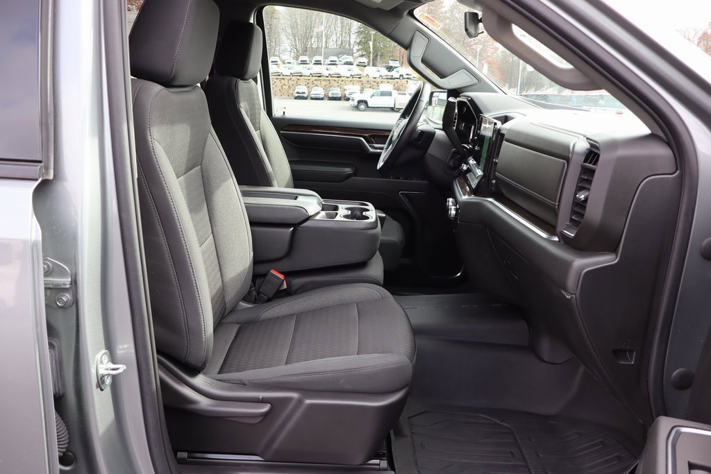 Used 2023 GMC Sierra 1500 Elevation image 13