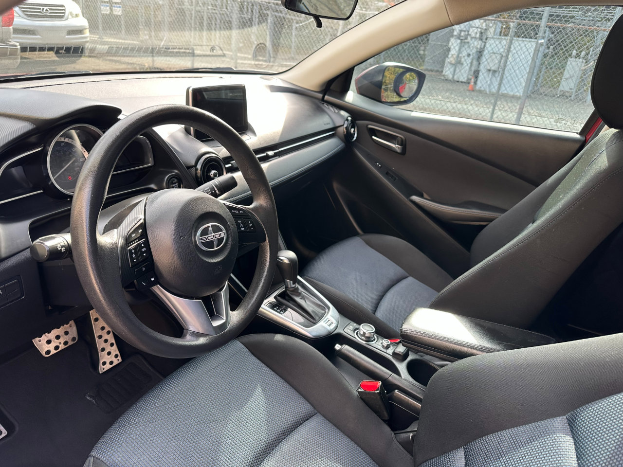 Used 2016 Scion iA image 9