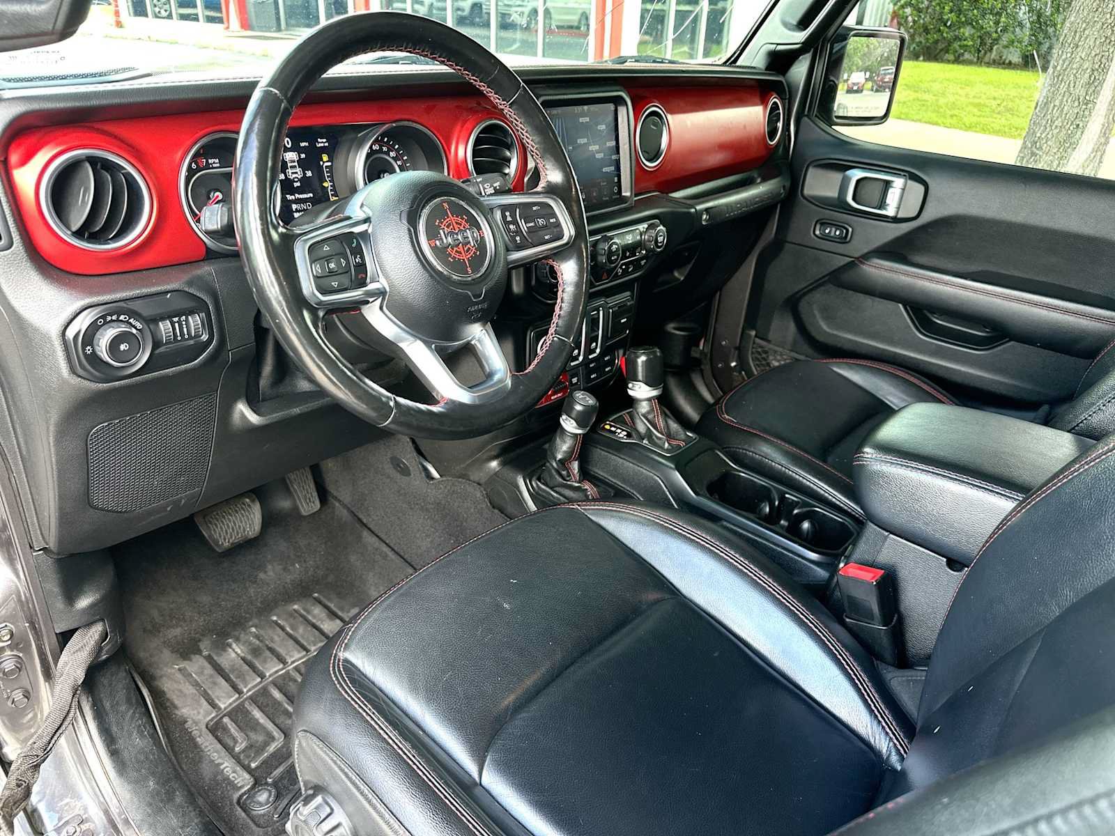 Used 2020 Jeep Wrangler Rubicon AWD/4WD image 18