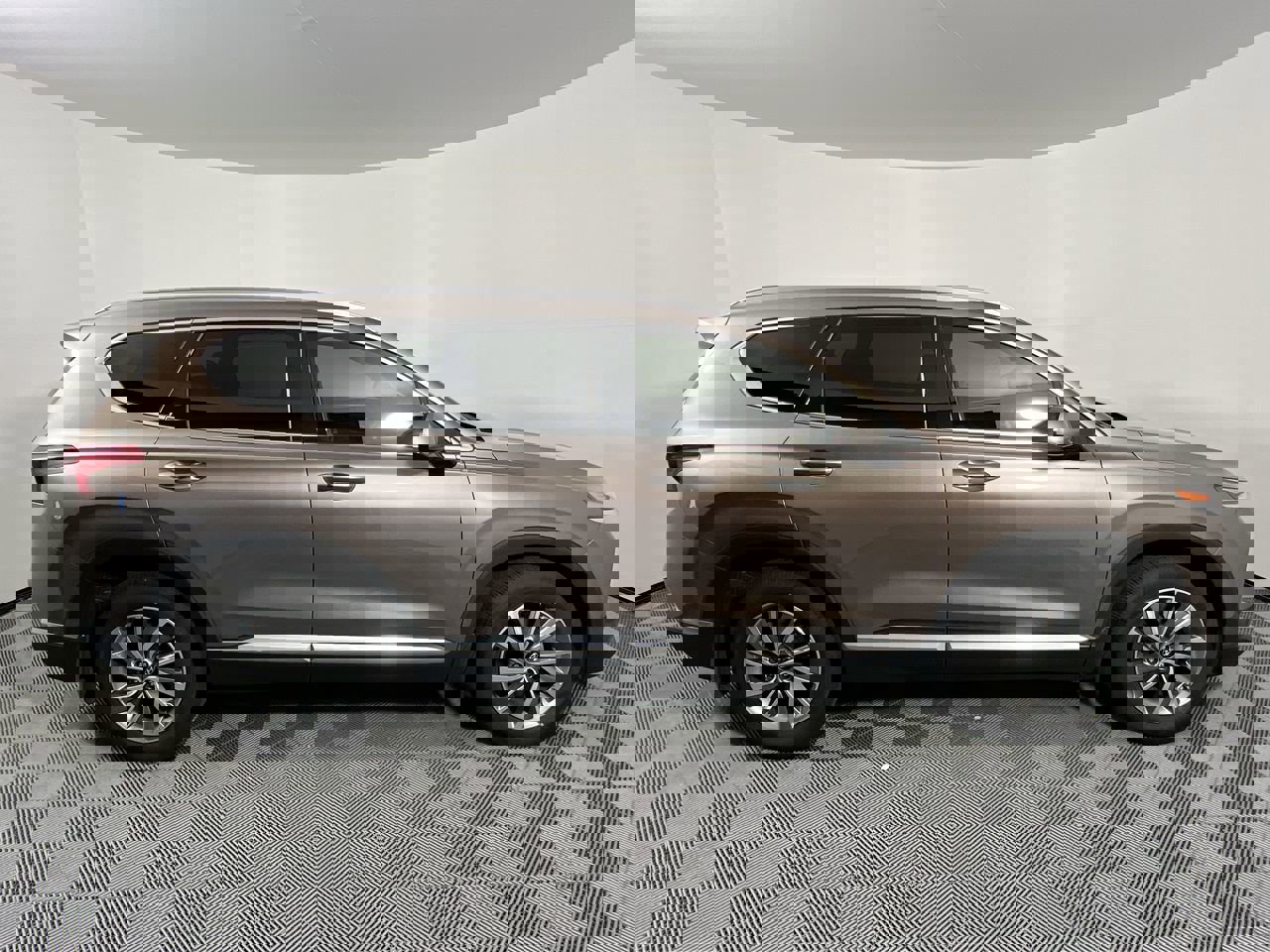 Used 2020 Hyundai Santa Fe SEL w/ Convenience Package image 2