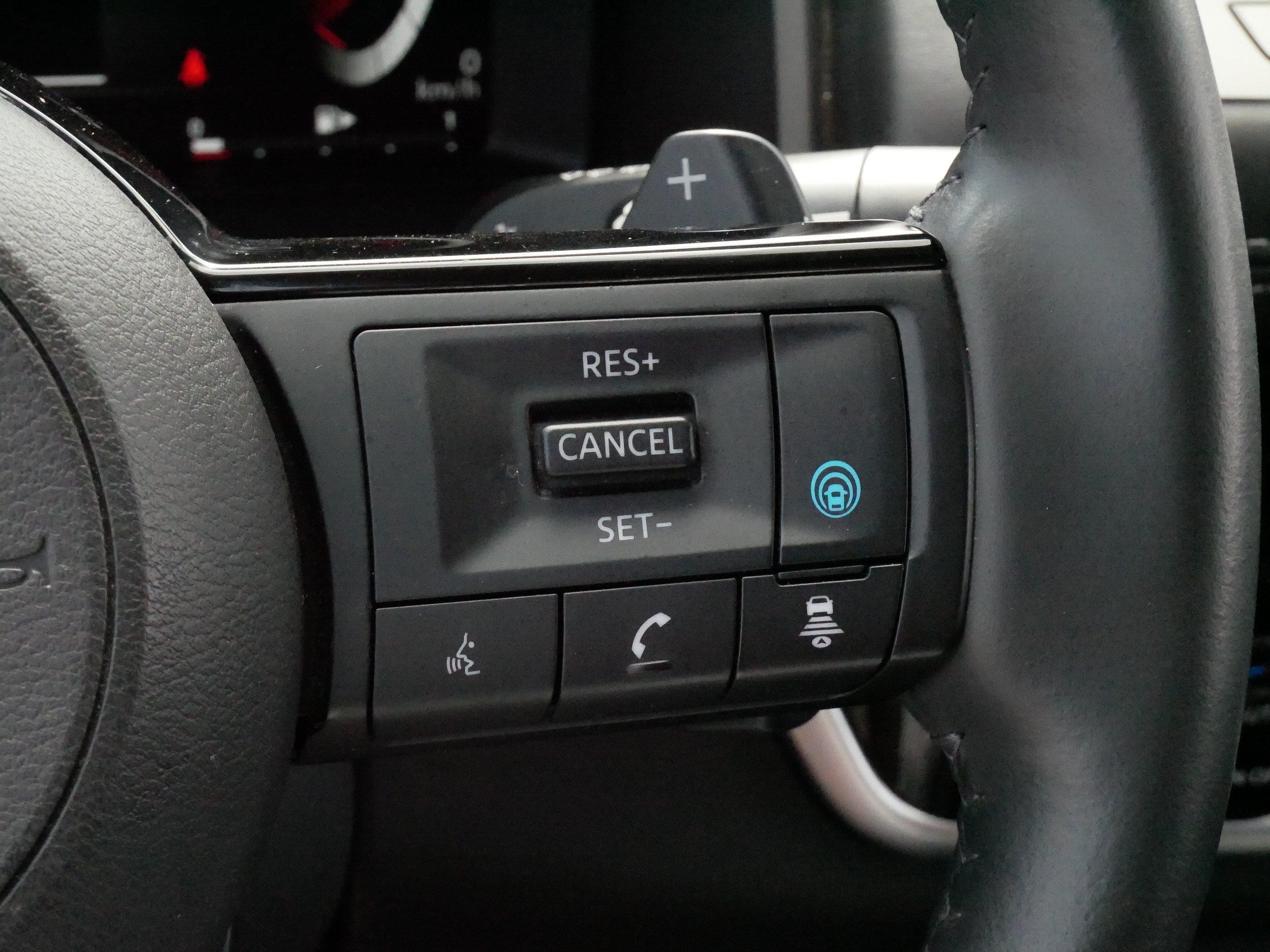 Used 2024 Nissan Rogue Platinum w/ Platinum Premium Package AWD/4WD image 26