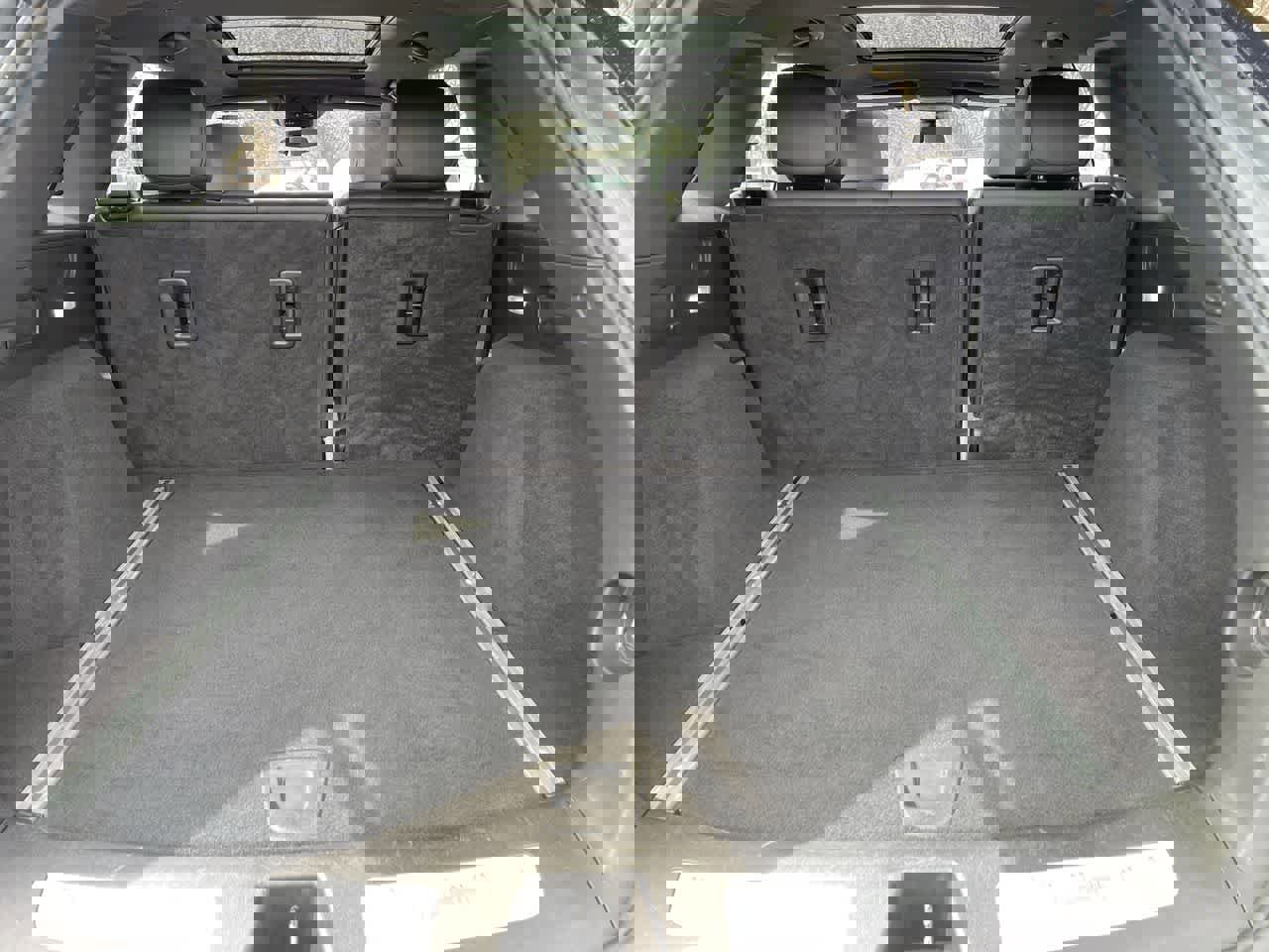 Used 2023 Cadillac XT5 Premium Luxury image 17