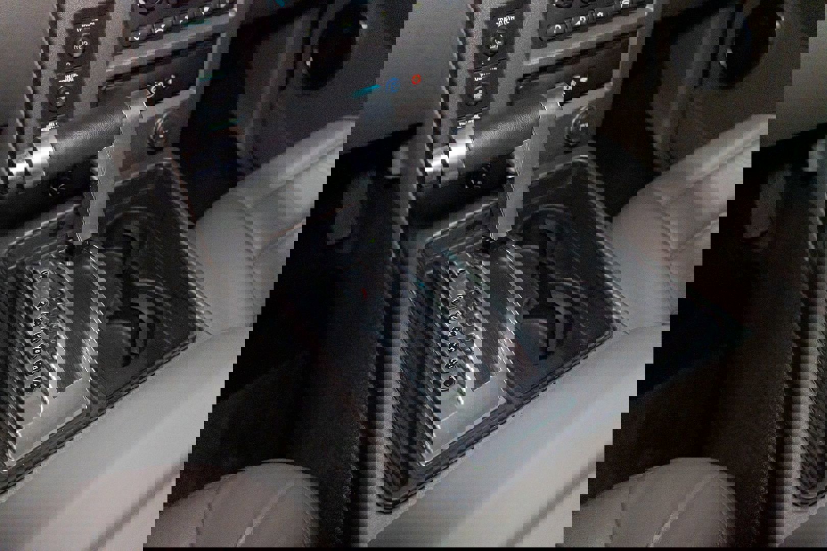 Used 2003 HUMMER H2 w/ Preferred Equipment Group image 57