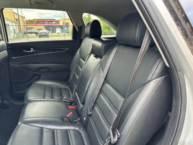 Used 2017 Kia Sorento AWD w/ LX Convenience Package image 16